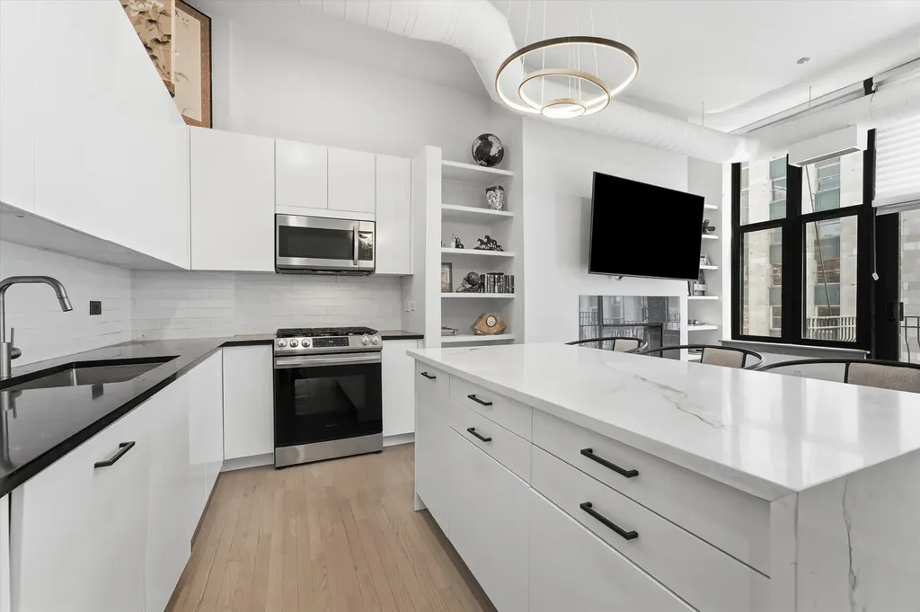 333 West Hubbard Street Chicago IL 60654