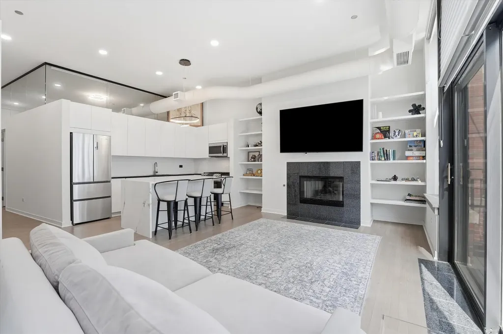 333 West Hubbard Street Chicago IL 60654