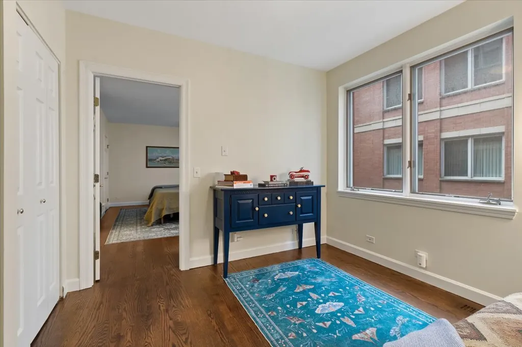 1430 North La Salle Drive Chicago IL 60610