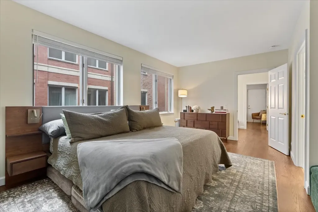 1430 North La Salle Drive Chicago IL 60610