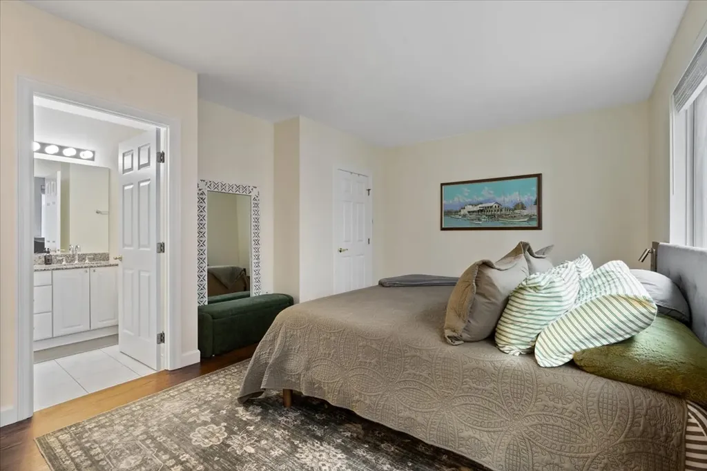 1430 North La Salle Drive Chicago IL 60610