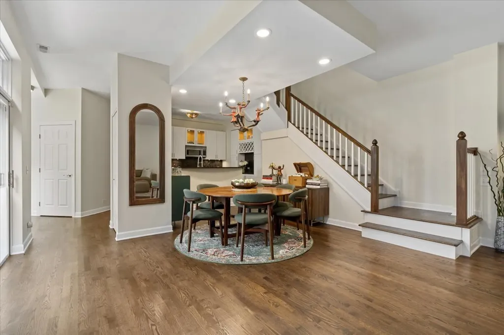 1430 North La Salle Drive Chicago IL 60610