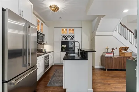 1430 North La Salle Drive Chicago IL 60610