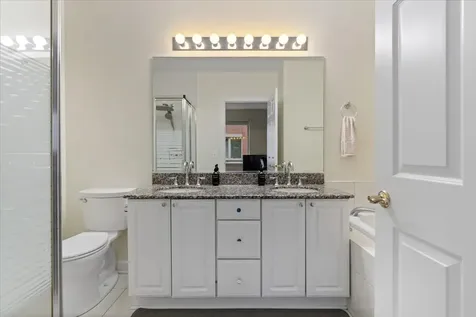1430 North La Salle Drive Chicago IL 60610