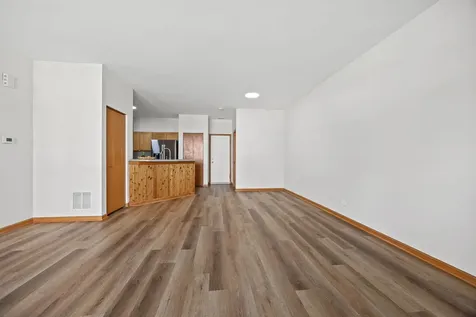 262 Springbrook Trail S Oswego IL 60543