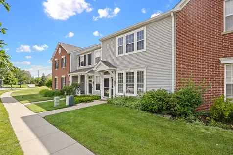 262 Springbrook Trail S Oswego IL 60543