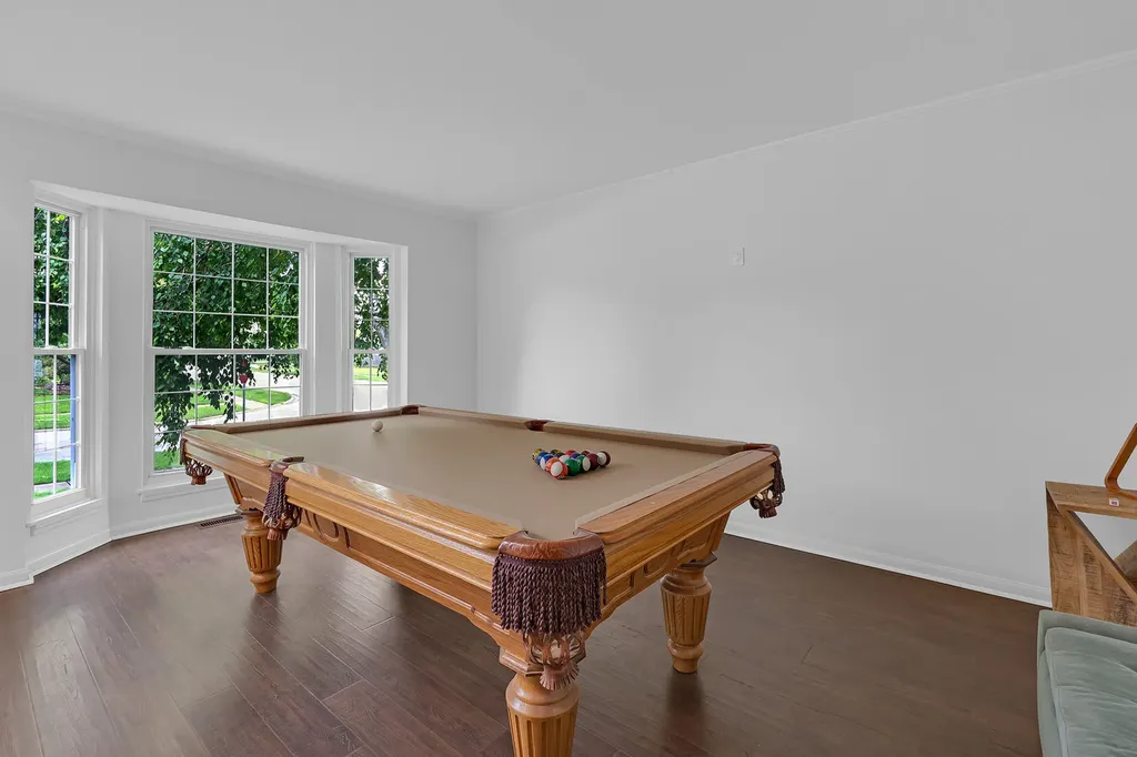 794 White Pine Circle Lake In The Hills IL 60156