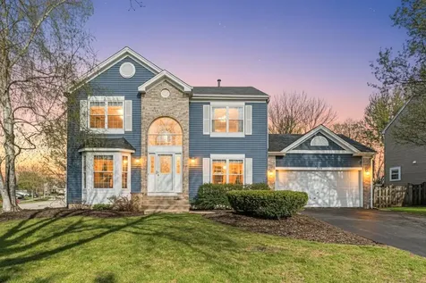 794 White Pine Circle Lake In The Hills IL 60156