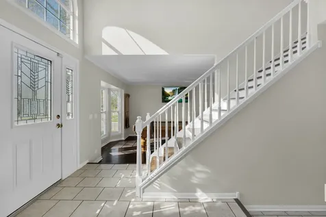 794 White Pine Circle Lake In The Hills IL 60156