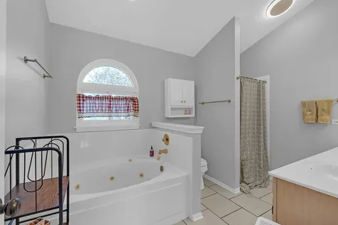 794 White Pine Circle Lake In The Hills IL 60156