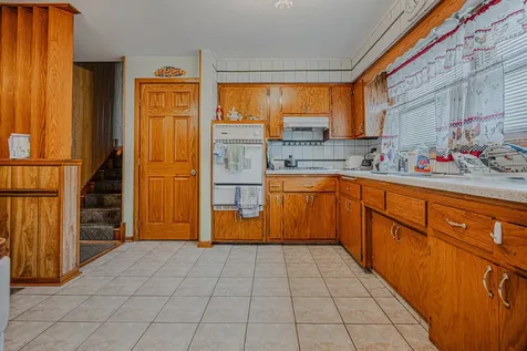 10533 Lavergne Avenue Oak Lawn IL 60453