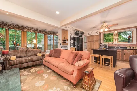 1605 South Fairview Avenue Park Ridge IL 60068
