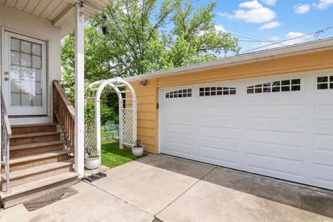 1605 South Fairview Avenue Park Ridge IL 60068