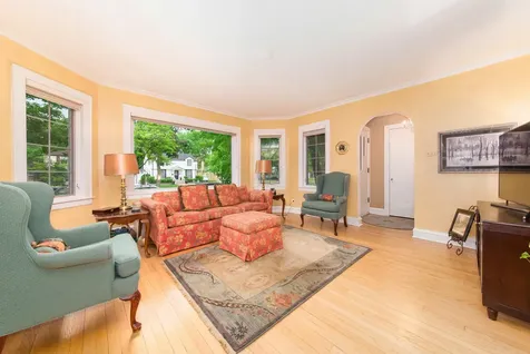 1605 South Fairview Avenue Park Ridge IL 60068