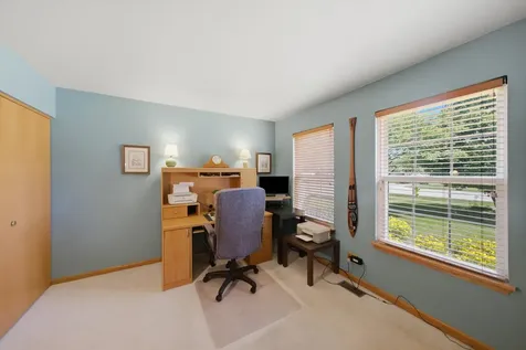 2804 North Southern Hills Drive Wadsworth IL 60083
