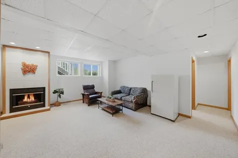 2804 North Southern Hills Drive Wadsworth IL 60083
