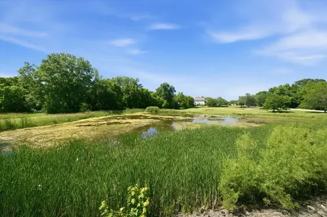 2804 North Southern Hills Drive Wadsworth IL 60083