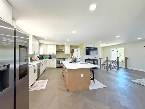 704 North Rose Farm Road Woodstock IL 60098