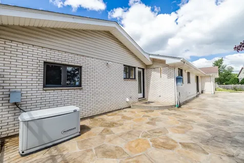 704 North Rose Farm Road Woodstock IL 60098