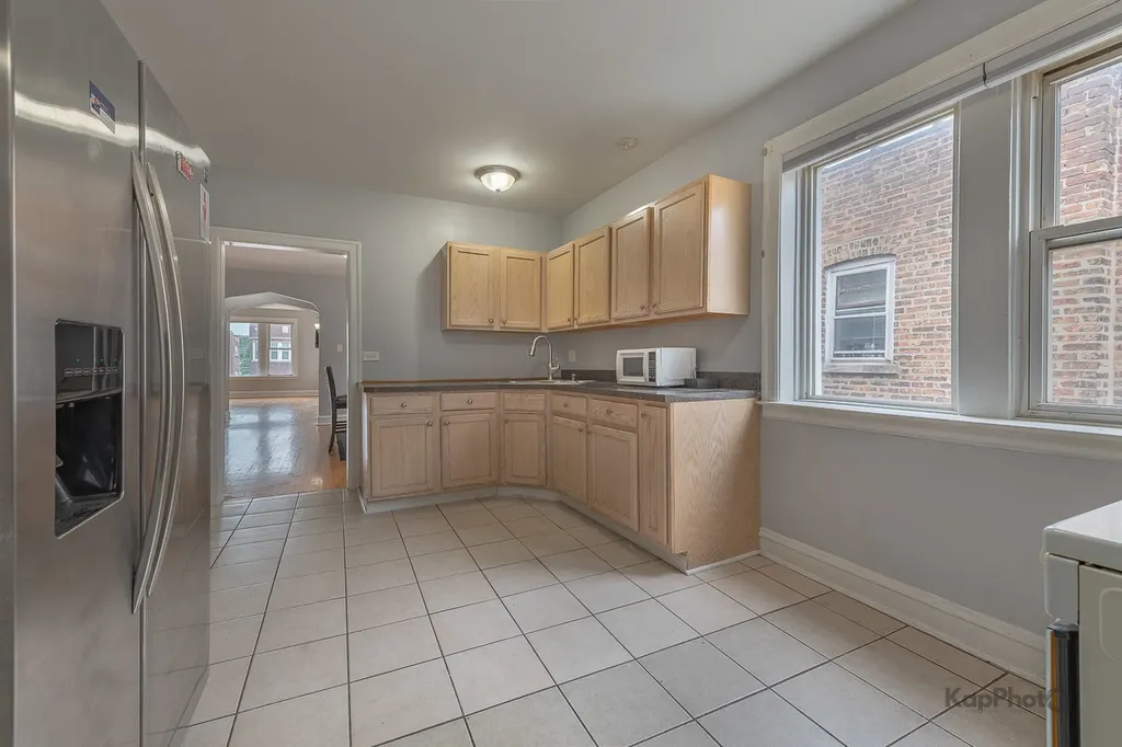 8923 South Blackstone Avenue Chicago IL 60617