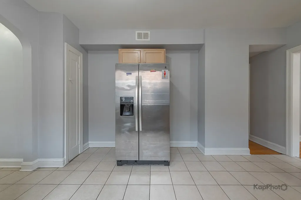 8923 South Blackstone Avenue Chicago IL 60617