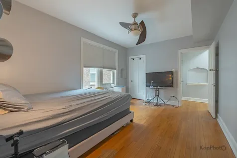 8923 South Blackstone Avenue Chicago IL 60617