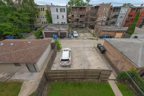 8923 South Blackstone Avenue Chicago IL 60617