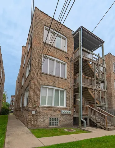 8923 South Blackstone Avenue Chicago IL 60617