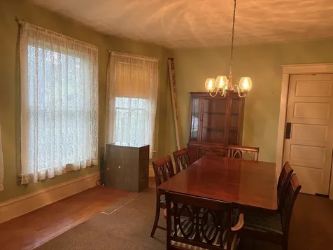 220 E Avenue Rochelle IL 61068