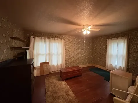 220 E Avenue Rochelle IL 61068