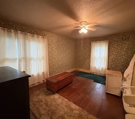220 E Avenue Rochelle IL 61068