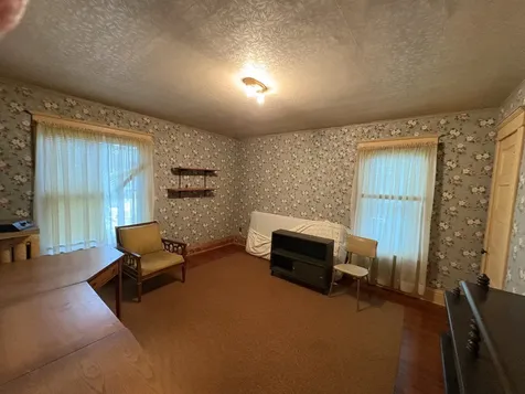 220 E Avenue Rochelle IL 61068