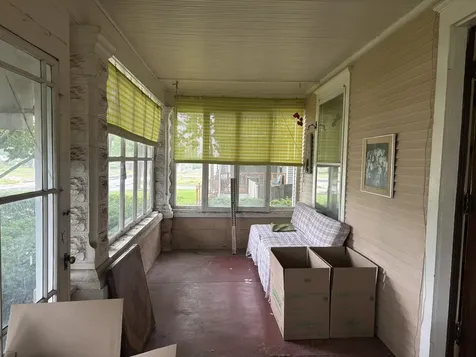 220 E Avenue Rochelle IL 61068