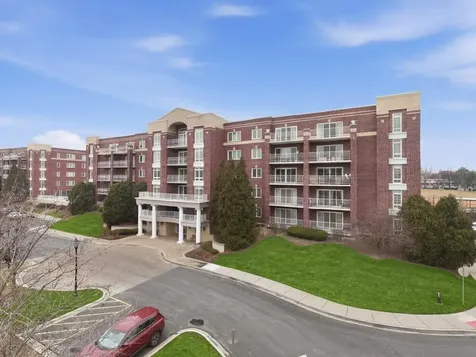 7081 West Touhy Avenue Niles IL 60714