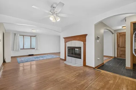10628 Lockwood Avenue Oak Lawn IL 60453