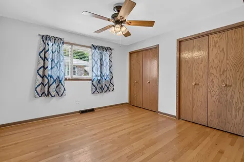10628 Lockwood Avenue Oak Lawn IL 60453