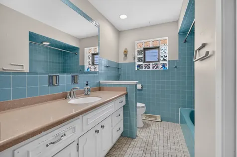 10628 Lockwood Avenue Oak Lawn IL 60453