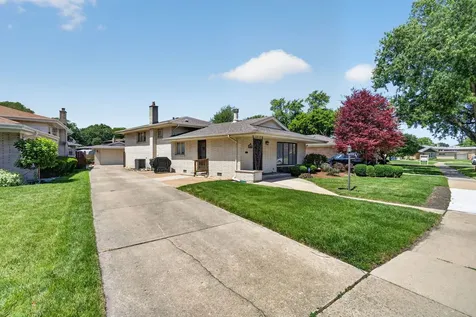 10628 Lockwood Avenue Oak Lawn IL 60453