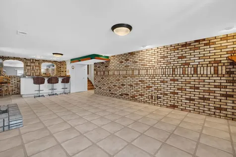 10628 Lockwood Avenue Oak Lawn IL 60453