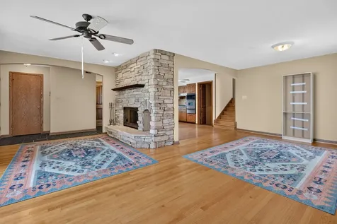 10628 Lockwood Avenue Oak Lawn IL 60453