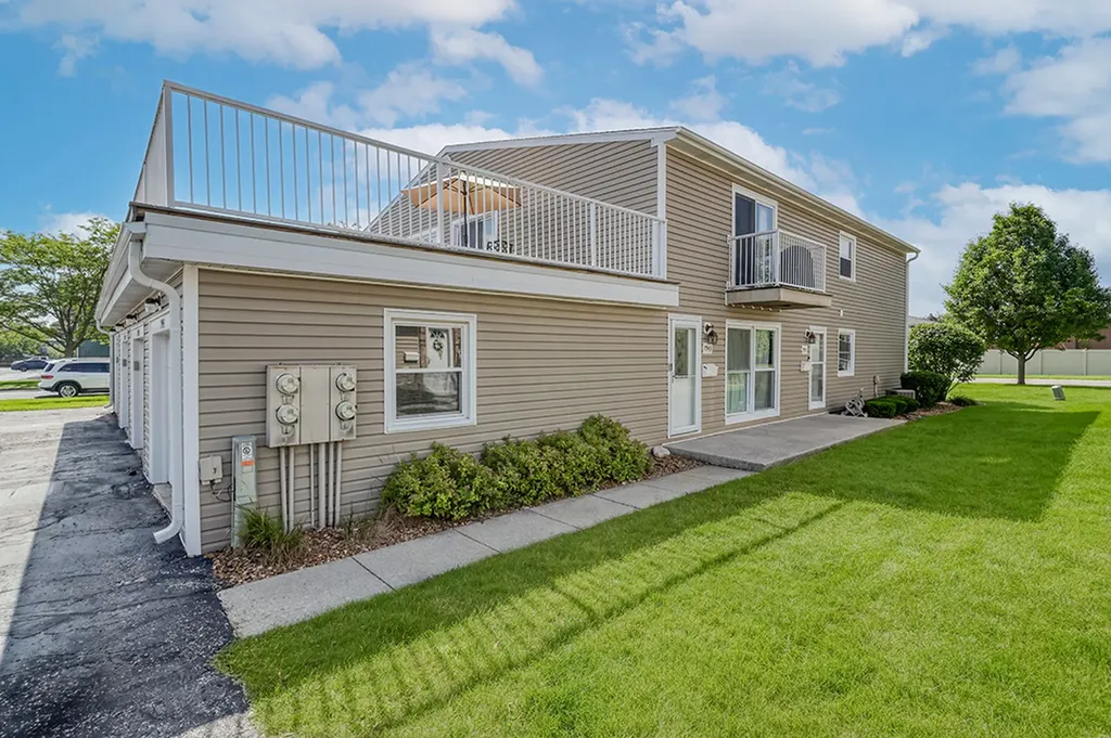 7943 164TH Court Tinley Park IL 60477