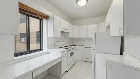5056 North Marine Drive Chicago IL 60640