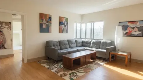 5056 North Marine Drive Chicago IL 60640