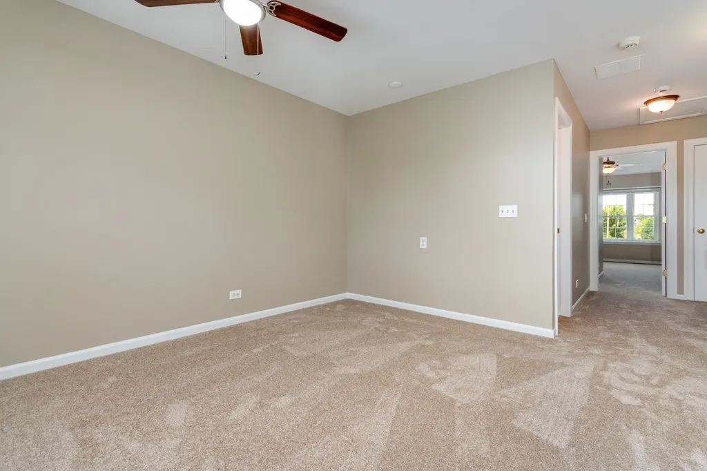 2316 Highland Court Schaumburg IL 60194