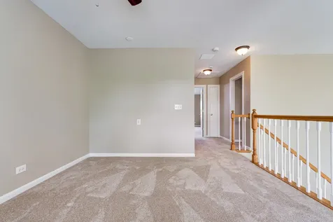 2316 Highland Court Schaumburg IL 60194
