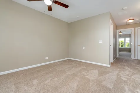 2316 Highland Court Schaumburg IL 60194