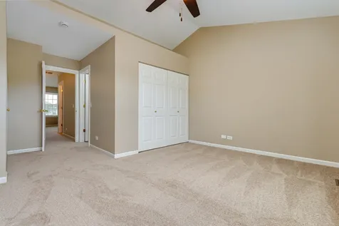 2316 Highland Court Schaumburg IL 60194