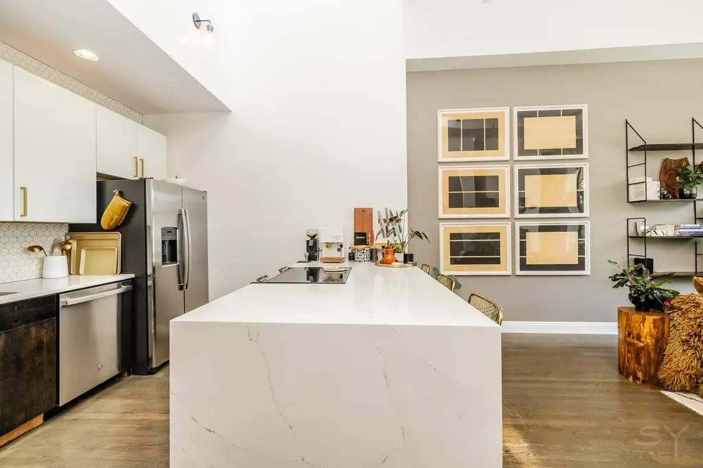 2343 North Greenview Avenue Chicago IL 60614