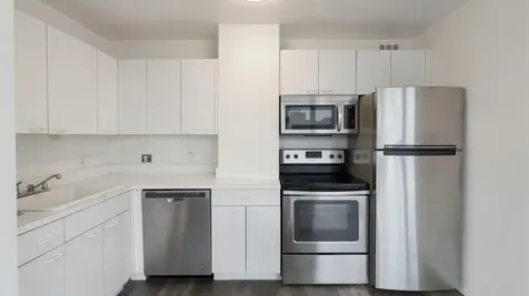 2400 North Lakeview Avenue Chicago IL 60614