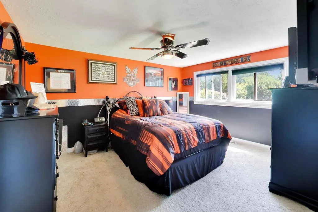 1113 West Weathersfield Way Schaumburg IL 60193
